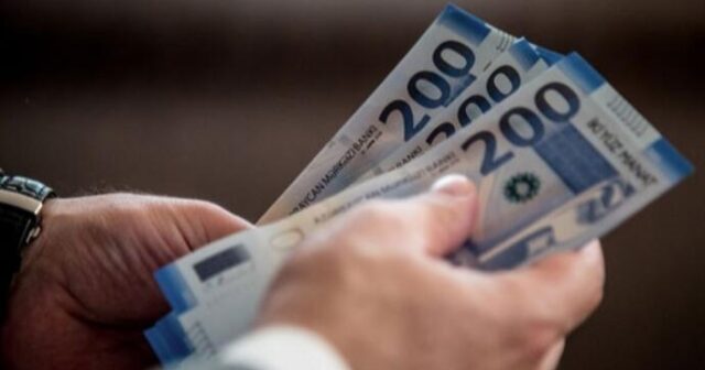 Əli Əsədovdan 700 min nəfərin maaşı ilə bağlı VACİB AÇIQLAMA