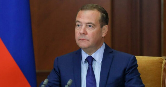 “Ukrayna sözsüz ki, Rusiyadır” – Medvedev