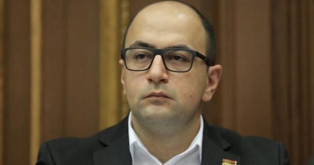 Ölkə müharibə astanasındadır… – Erməni deputatdan ŞOK