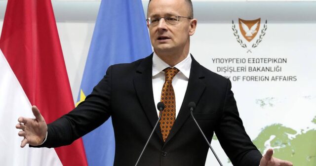 Macar diplomat xəbərdarlıq etdi, 3-cü dünya müharibəsi ola bilər