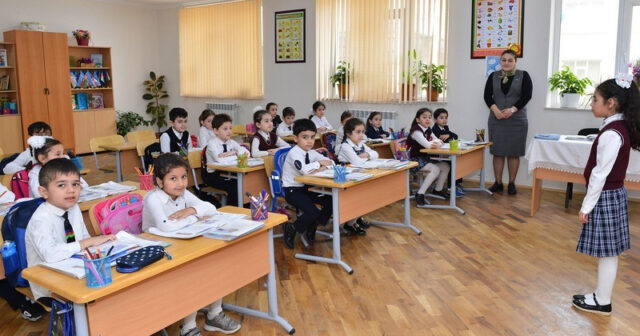 Ramazan bayramı ilə əlaqədar məktəblərdə qeyri-iş günləri açıqlandı