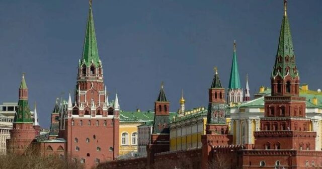 Kreml: Putin və Paşinyan Gümrüdəki hərbi bazanın ləğvi məsələsini müzakirə edə bilər