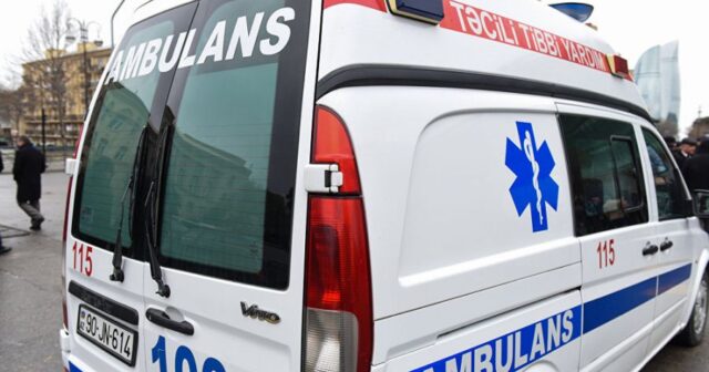 Vətəndaşla təcili yardım sürücüsü arasında qalmaqal: “Səs siqnalı qoşmağa icazə verilmir” – VİDEO