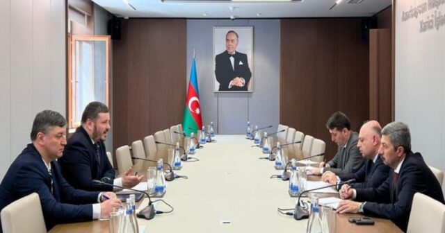 Ukrayna səfiri etimadnaməsinin surətini Azərbaycan XİN-ə təqdim etdi