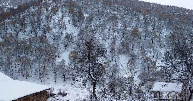 Şahdağda qar, Xınalıqda sulu qar yağıb