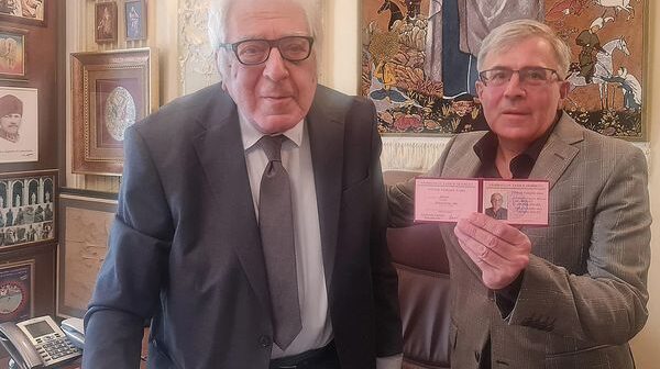 “Paşinyanın yallı getməsi Həmid Herisçinin yanında yüngül işdir” – Yazarlardan reaksiya