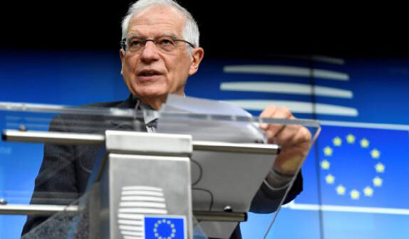 Borrell etiraz aksiyasında gürcü polisinin hərəkətlərini pisləyib