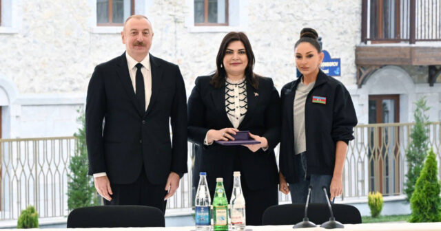 Güllələnən icra başçısının qızına da Şuşada ev verildi – FOTO