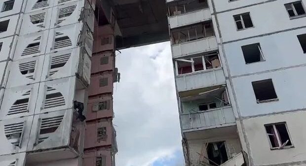 Rusiyada yaşayış binası raketlə vuruldu: Ölənlərin sayı artdı – VİDEO