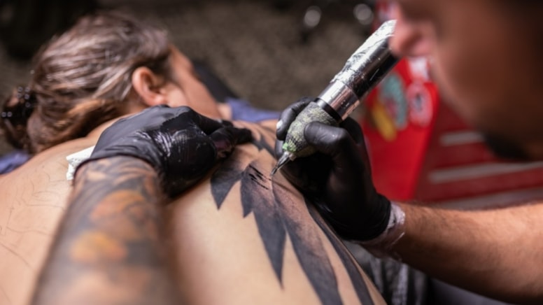 Qorxunc araşdırma: Tatuajlar bu xəstəliyə səbəb olur