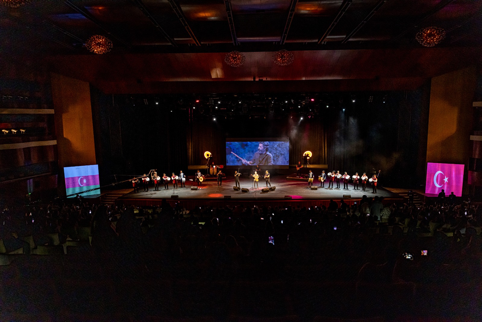 Bakıda məşhur türk bəstəkarının solo konserti keçirildi-FOTOLAR