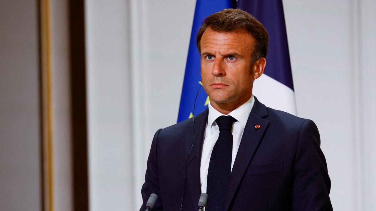 Makron müharibə ilə bağlı xəbərdarlıq etdi