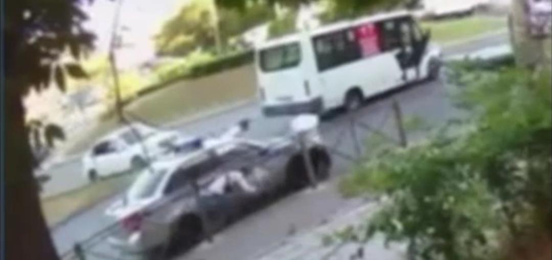 Dağıstanda polis əməkdaşlarına hücum anı – VİDEO