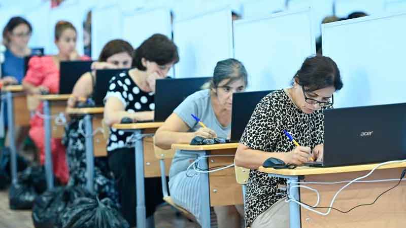 38 müəllim maksimum bal topladı (SİYAHI)