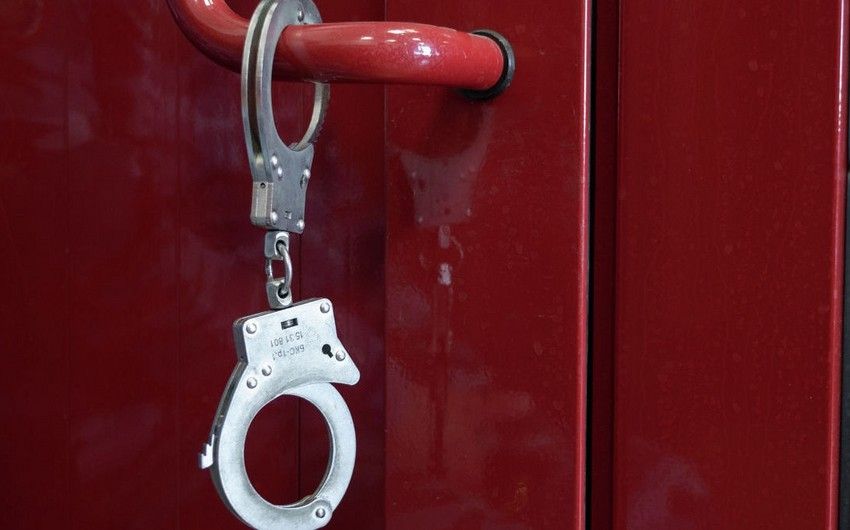 Atasının başını kəsib, polis maşınına gülə-gülə minib: Saatlıda dəhşətli qətl