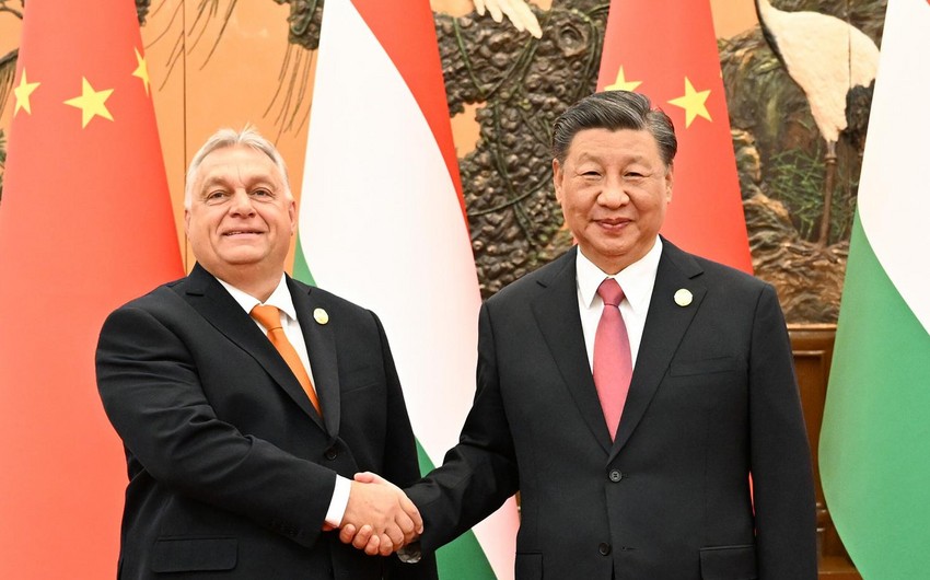 Orban Si Cinpinlə görüşdü