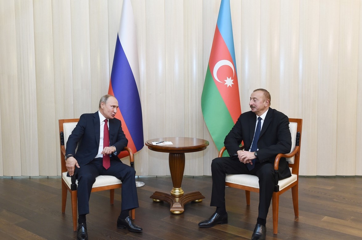 Əliyevlə Putinin görüşü BAŞLADI