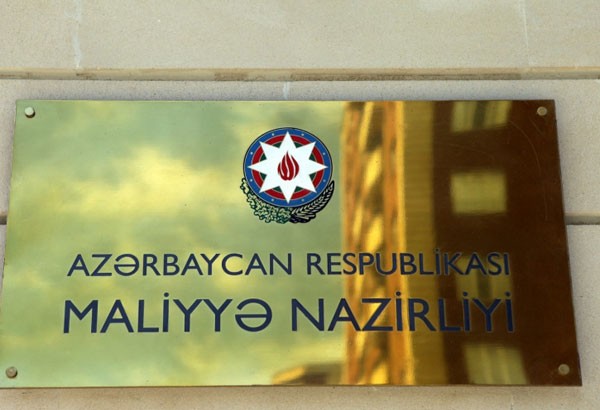 Maliyyə Nazirliyi məhkəməyə verildi