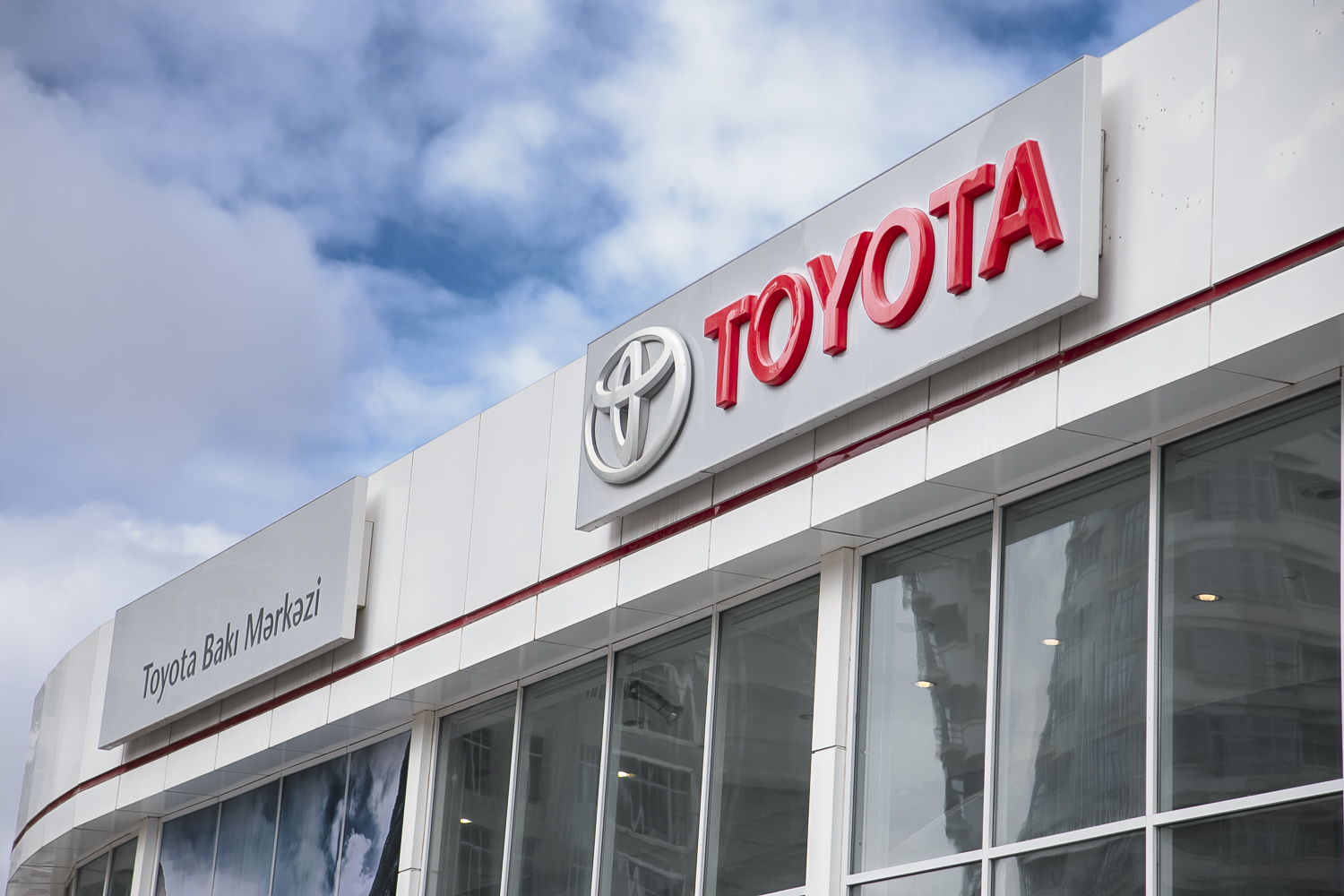 “Toyota Azərbaycan” səhifəsi tənqidlərə dözmədi, rəyləri sildi
