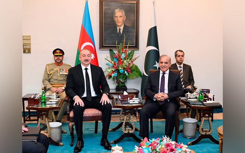 İlham Əliyev ilə Şahbaz Şərif arasında imzalanmış sənədlərin mübadiləsi mərasimi keçirilib