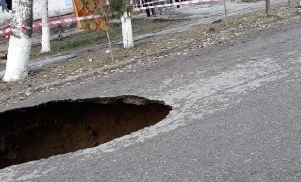 Bakıda yol çökdü – VİDEO