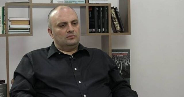 Akopyan: Döyüş mövqeləri dəqiqləşdirilir