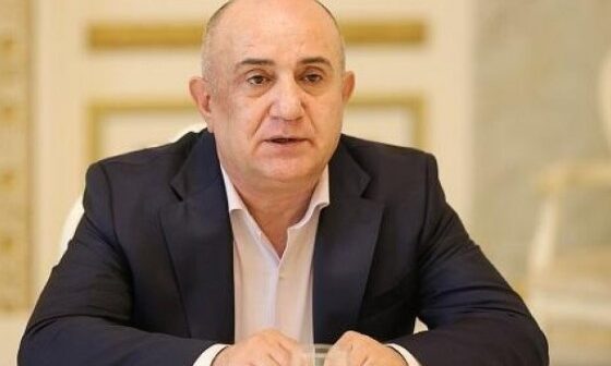 Babayan özünü “lider” elan etdi