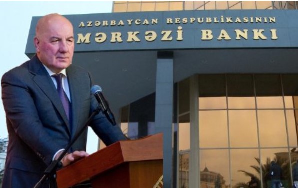 Elman Rüstəmov Mərkəzi Bankdan 5 milyon manat çıxarıb – Hüquqşünasdan ŞOK