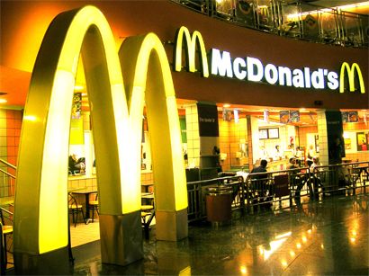 “Mc Donalds”dan Azərbaycana qarşı növbəti hörmətsizlik – Bayrağımızı ASMADILAR