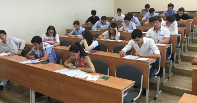 Kolleclərin boş qalan plan yerlərinə qəbul elan edilib