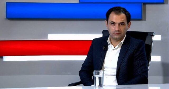 “Rusiya Azərbaycana yalvarır ki, kömək eləsin”