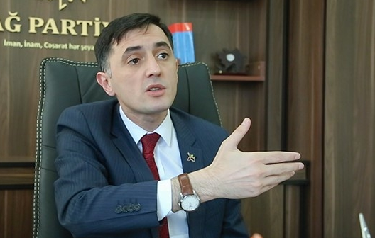 Tural Abbaslıdan deputatın 10 minlik çantasına –  REAKSİYA