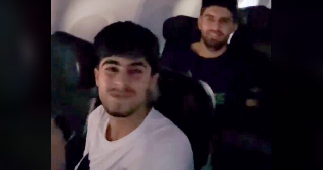 İmaməddinlə Sabiri təyyarədə belə təbrik etdilər – Video