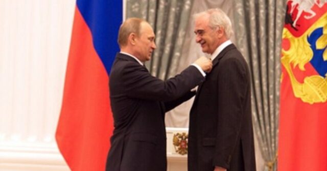 Putin Polad Bülbüloğlunu təltif etdi – FOTO