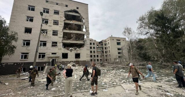 Rusiya Ukraynanı ballistik raketlə VURDU – 47 ÖLÜ, 206 YARALI