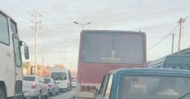 Binədə maşınları əks istiqamətdə idarə edən sürücülər TƏHLÜKƏ SAÇIR – VİDEO