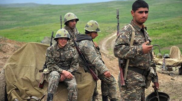 Erməni ordusunda altını isladan və psixlər qulluq edir