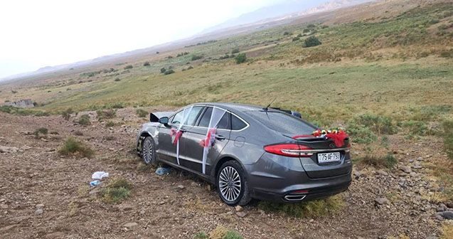 Gəlin maşını qəzaya düşdü – Ölən və yaralananlar var