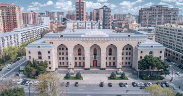 “Azərbaycan Dəmir Yolları” bu şirkəti məhkəməyə verdi