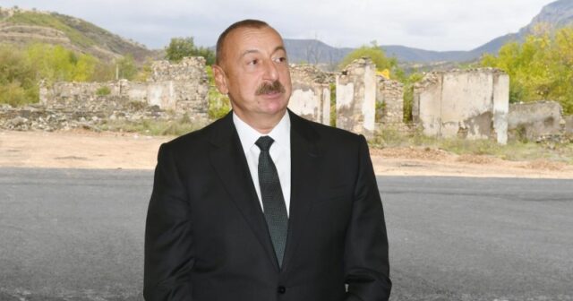 Prezident Zəngilanda 104 mənzilli yaşayış kompleksinin tikintisi ilə tanış olub