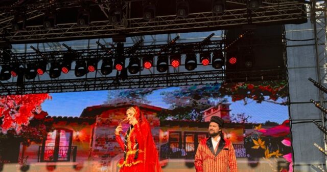 Musiqili Teatrın kollektivi Cəbrayılda-FOTOLAR