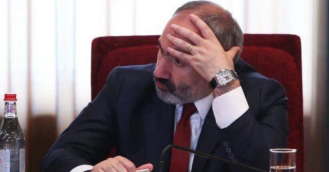 Ermənilər Paşinyanı “Ayaq üstə dayanmış xiyar” adlandırıblar