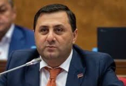 Farmanyan: Ermənilər aşağılanmaq kompleksi yaşayırlar