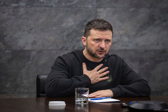 Tramp tez hərəkət etmək istəyir, ancaq Ukraynanın müharibəni dondurmaq istəmədiyini bilir – Zelenski