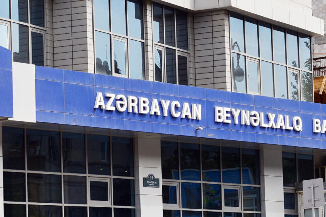 Keçmiş əməkdaş ABB-ni məhkəməyə verdi