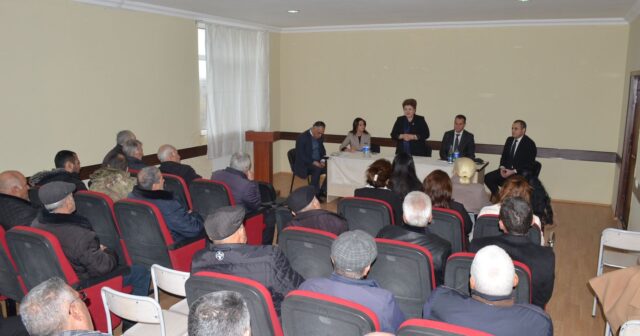 Milli Məclisin deputatı Tənzilə Rüstəmxanlı Neftçala rayonu Xıllı qəsəbə sakinləri ilə görüşüb.