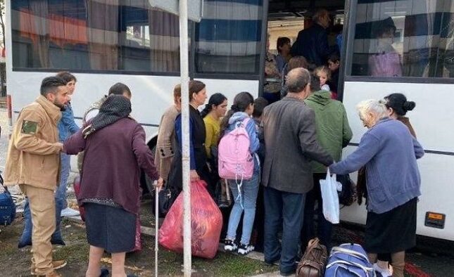 Qarabağ erməniləri Tavuşdan qaçdılar