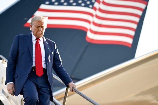 Klinton, Obama və Buş Trampın ziyafətinə qatılmayacaq