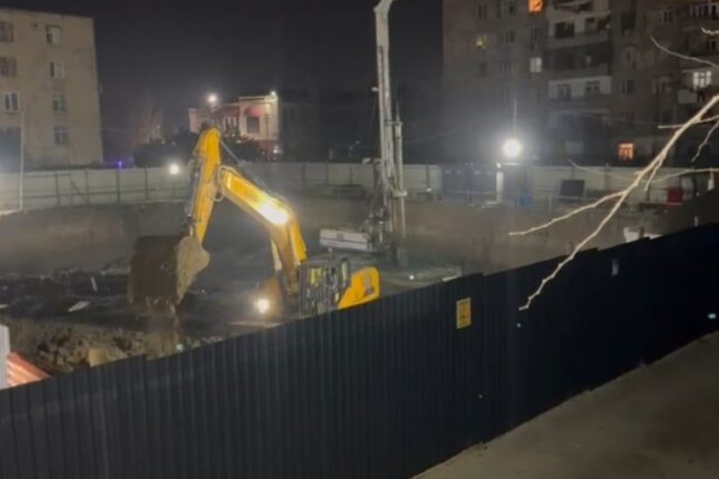 Bakıda söküntü işləri gecə saatlarında aparılır – Sakinlərdən şikayət – VİDEO