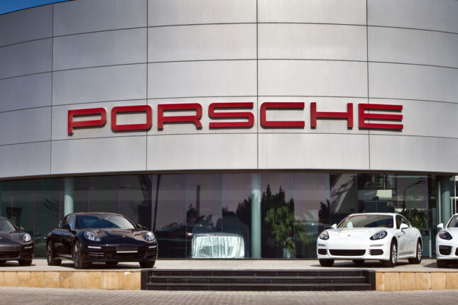 “Porsche” avtomobillərini Rusiyaya kimlər daşıyır? – Video – Açıqlama